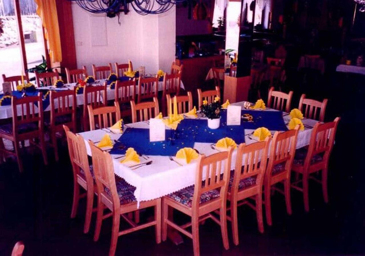 Gasthof-Metzgerei-Pension Schierlitz 林巴赫 外观 照片