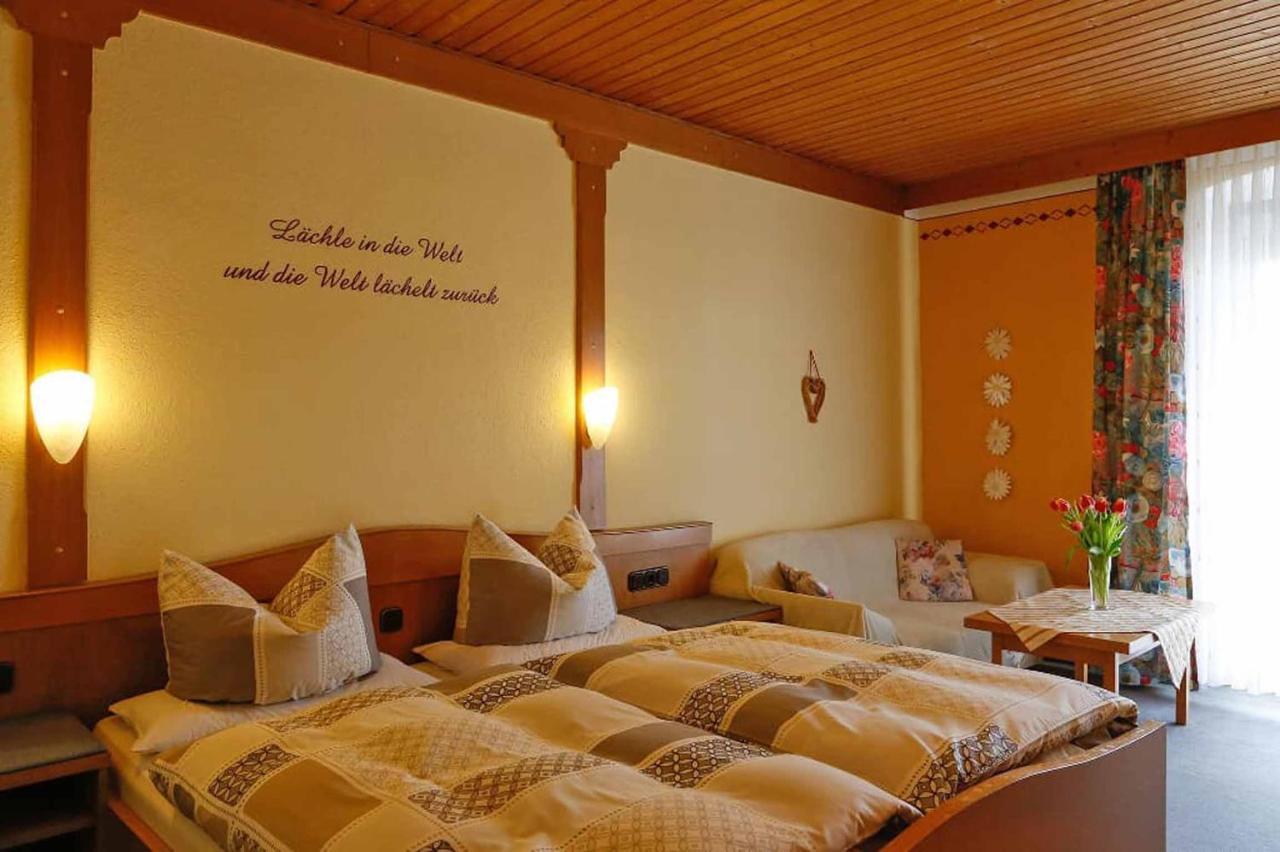 Gasthof-Metzgerei-Pension Schierlitz 林巴赫 外观 照片