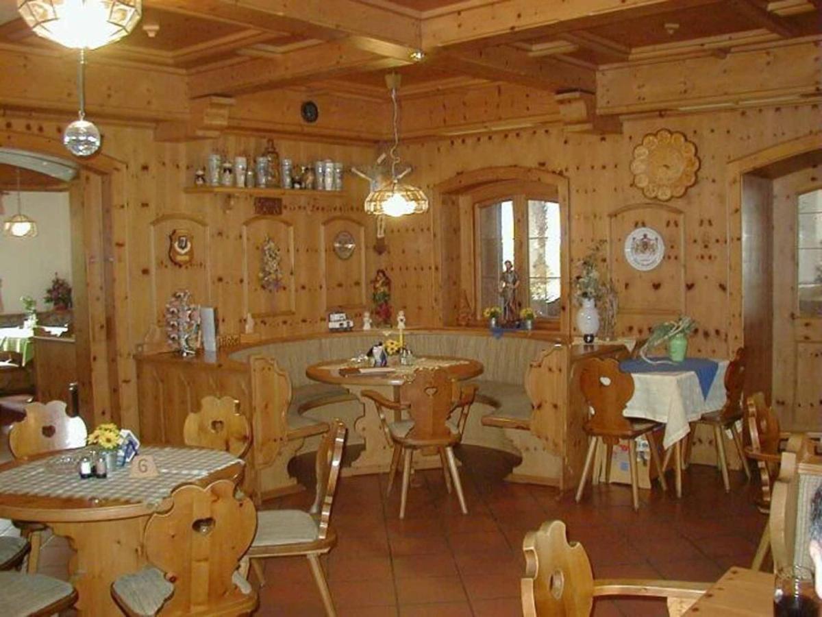 Gasthof-Metzgerei-Pension Schierlitz 林巴赫 外观 照片