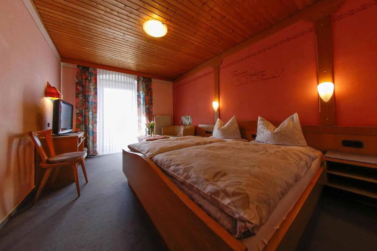 Gasthof-Metzgerei-Pension Schierlitz 林巴赫 外观 照片