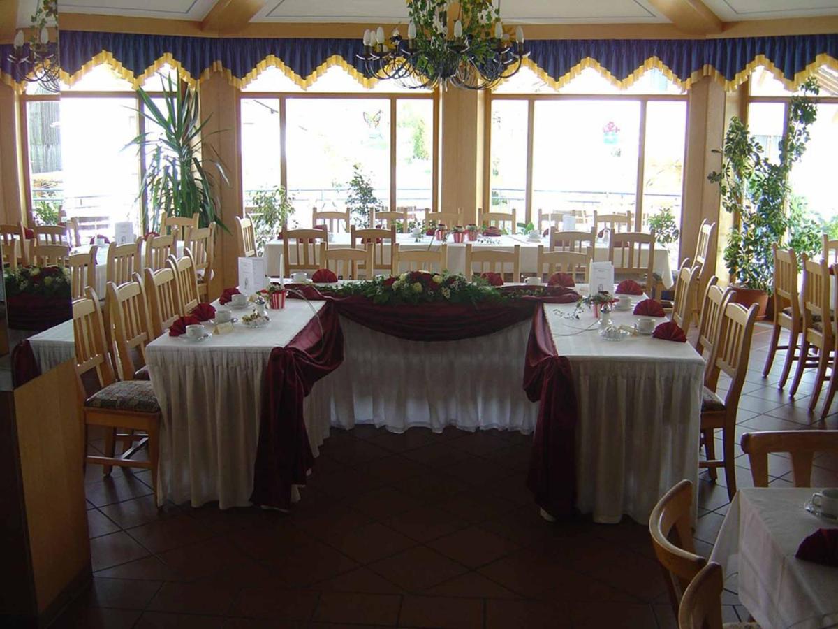 Gasthof-Metzgerei-Pension Schierlitz 林巴赫 外观 照片